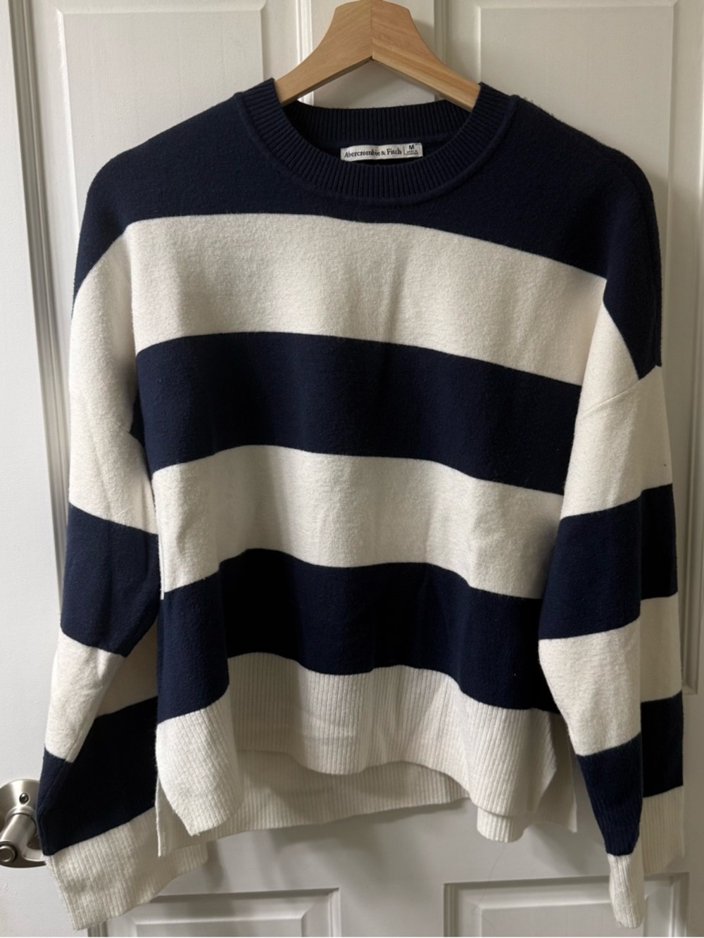 Abercrombie & Fitch Navy and White Striped Crewneck Sweater